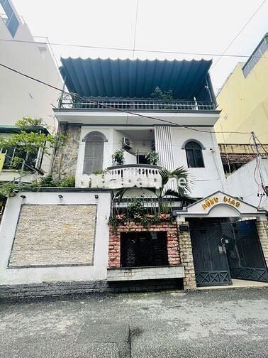 Diện tích 9x24m- Mặt bằng 611 Điện Biên Phủ,Quận 3- Riêng biệt, Giá 3x