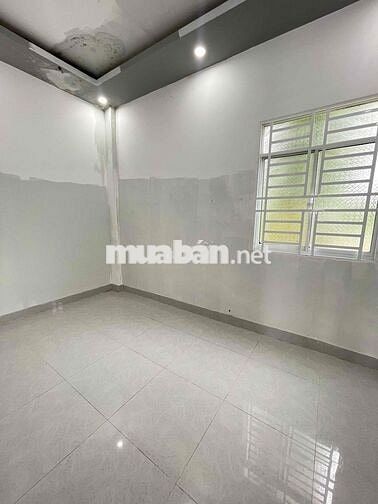 Nhà lầu 2 phòng 1 máy lạnh gần chợ Cầu Ván