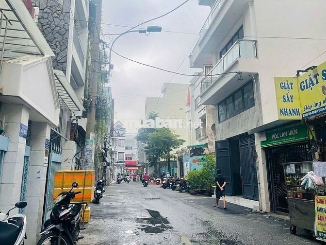 Diện tích 9x24m- Mặt bằng 611 Điện Biên Phủ,Quận 3- Riêng biệt, Giá 3x