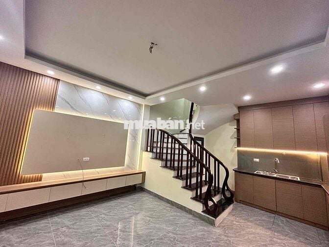 nhà xây mới Đồng Nhân- Đông La- gần chợ 4.5 tầng nhà xây mới Đồng Nhân- Đông La- gần chợ 4.5 tầng