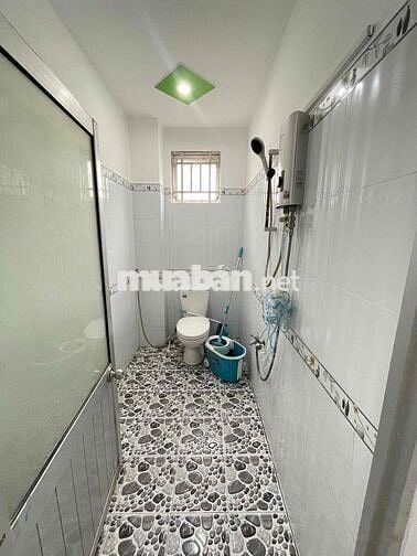 Nhà 5x16m 2 phòng hẻm 115 CMT8