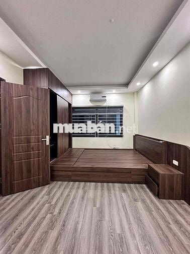 nhà xây mới Đồng Nhân- Đông La- gần chợ 4.5 tầng nhà xây mới Đồng Nhân- Đông La- gần chợ 4.5 tầng