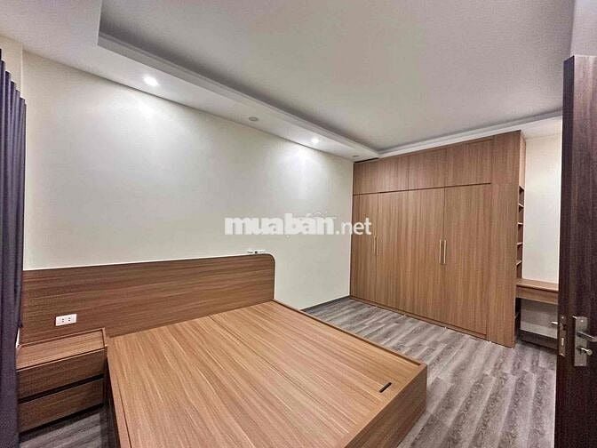 nhà xây mới Đồng Nhân- Đông La- gần chợ 4.5 tầng nhà xây mới Đồng Nhân- Đông La- gần chợ 4.5 tầng