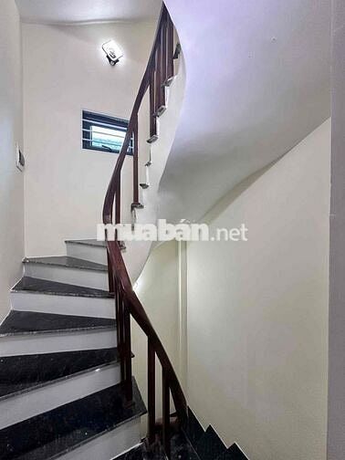 nhà xây mới Đồng Nhân- Đông La- gần chợ 4.5 tầng nhà xây mới Đồng Nhân- Đông La- gần chợ 4.5 tầng