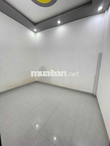 Nhà lầu 2 phòng 1 máy lạnh gần chợ Cầu Ván