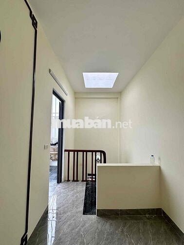 nhà xây mới Đồng Nhân- Đông La- gần chợ 4.5 tầng nhà xây mới Đồng Nhân- Đông La- gần chợ 4.5 tầng