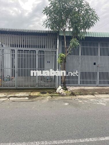 Bán căn nhà mặt tiền Đx 043 nhựa 8m đối diện cổng HT3