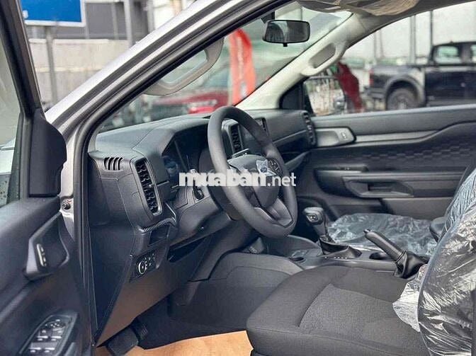 Ranger XLS hỗ trợ 100% lệ phí trước bạ