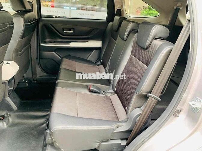 Toyota Veloz Cross Top 2025 - 15.000 km