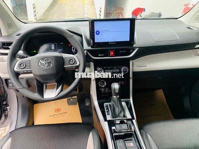 Toyota Veloz Cross Top 2025 - 15.000 km