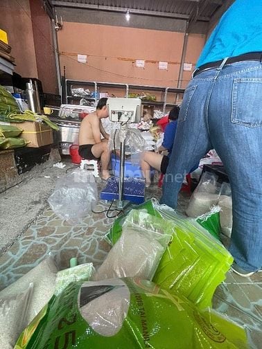 Cần tuyển gấp nhân viên kho gạo