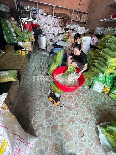 Cần tuyển gấp nhân viên kho gạo