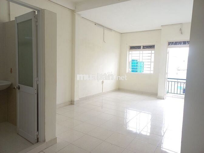 Phòng trọ 30m2 Trần Bình Trọng, P1, Gò Vấp