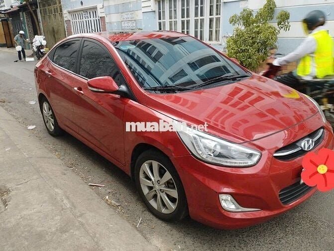 Hyundai Accent Blue 2015 số tự động màu đỏ