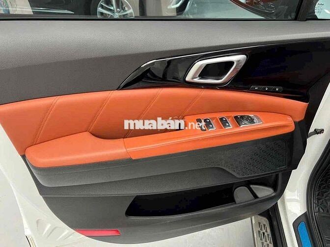 Bán Canival Signature Dầu 2025 siêu lướt 8000km