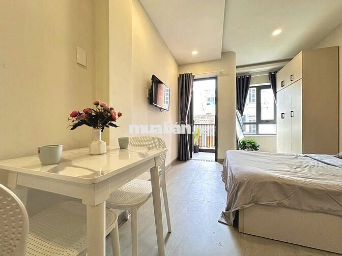 Cho Thuê Căn Hộ Ban Công Máy Giặt Riêng ở Nguyễn Gia Trí Bình Thạnh