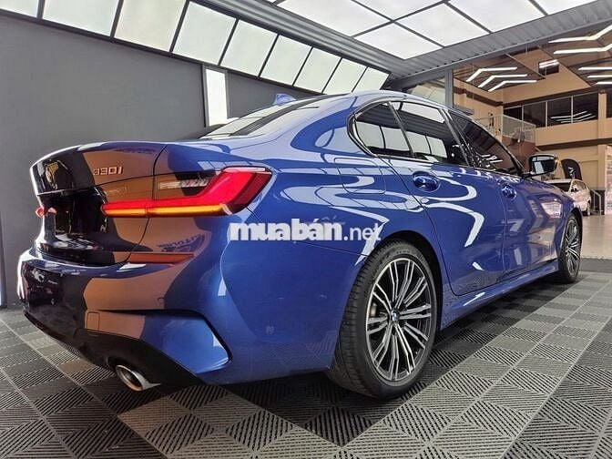 BMW 3 Series model 2022 330i M Sport - 42000 km