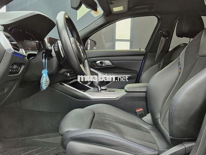 BMW 3 Series model 2022 330i M Sport - 42000 km