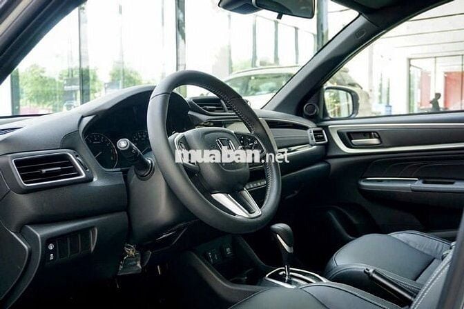 Honda BR-V 2025 -100% thuế-Giá lăn bánh 6xx tr đ.