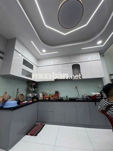 NHÀ HẺM VIP HƯƠNG LỘ 2, MỚI ĐẸP  60M2, 5 TẦNG BTCT, CHỈ CÓ 6 TỶ.