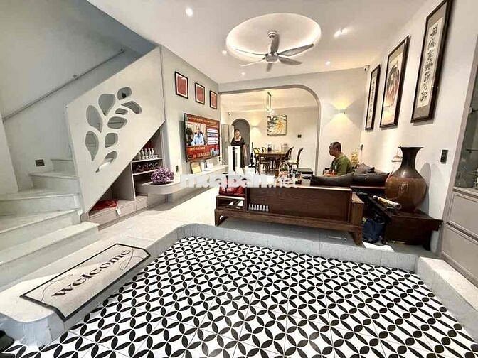 NHÀ ĐẸP 3 TẦNG. 65M2 NGANG 5M. HXH THÔNG GẦN PHAN ĐĂNG LƯU. NHINHT 9TY