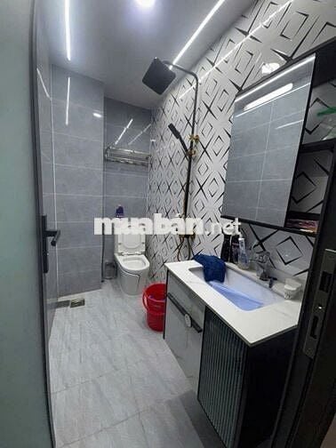 NHÀ HẺM VIP HƯƠNG LỘ 2, MỚI ĐẸP  60M2, 5 TẦNG BTCT, CHỈ CÓ 6 TỶ.