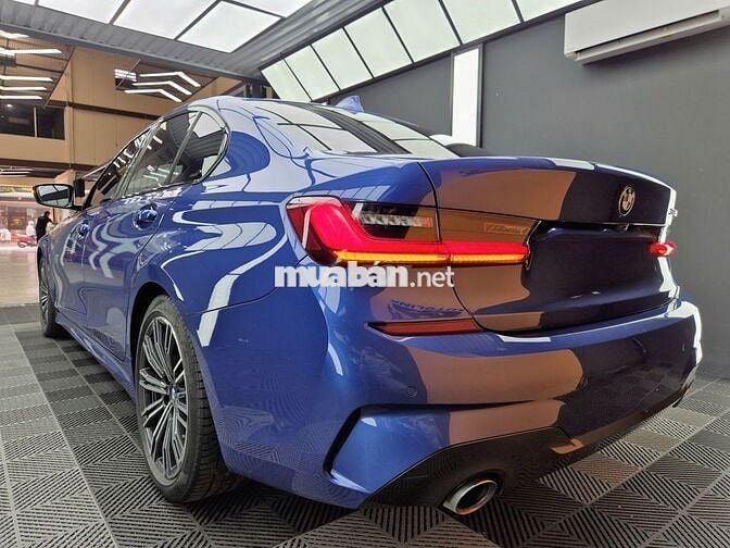 BMW 3 Series model 2022 330i M Sport - 42000 km