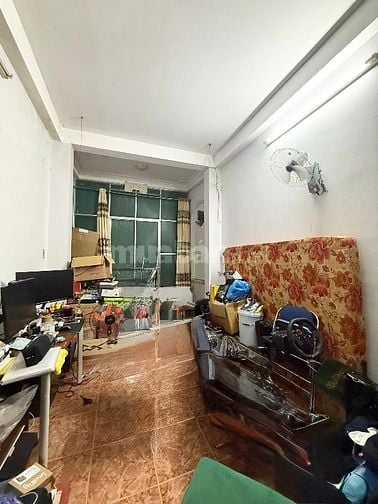 LÝ THÁI TỔ QUẬN 10, 4 TẦNG 5PN CÁCH 10M RA Ô TÔ, HẺM TRƯỚC NHÀ 3M SẠCH