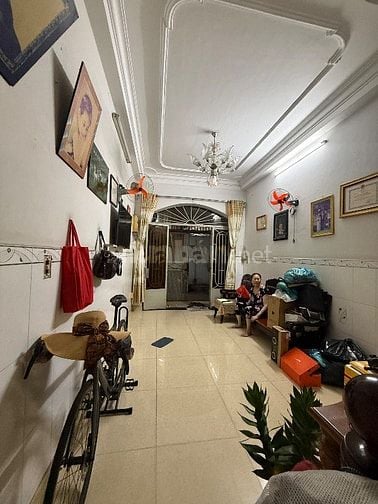 LÝ THÁI TỔ QUẬN 10, 4 TẦNG 5PN CÁCH 10M RA Ô TÔ, HẺM TRƯỚC NHÀ 3M SẠCH