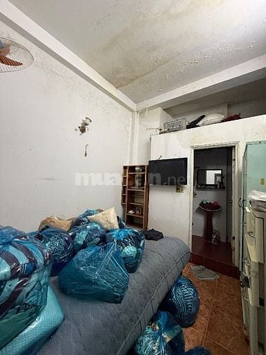 LÝ THÁI TỔ QUẬN 10, 4 TẦNG 5PN CÁCH 10M RA Ô TÔ, HẺM TRƯỚC NHÀ 3M SẠCH