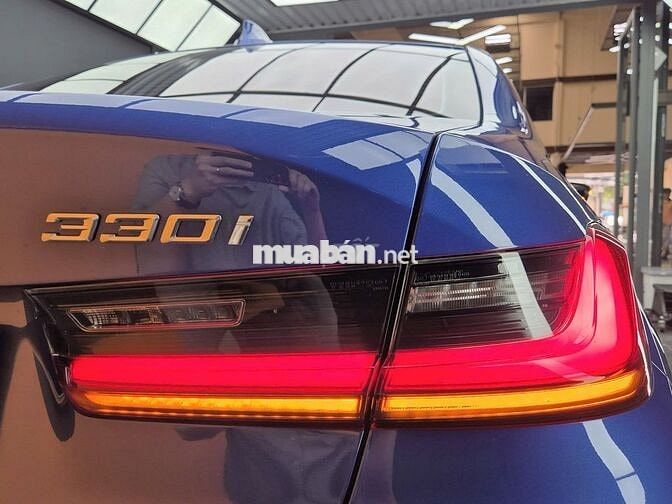 BMW 3 Series model 2022 330i M Sport - 42000 km