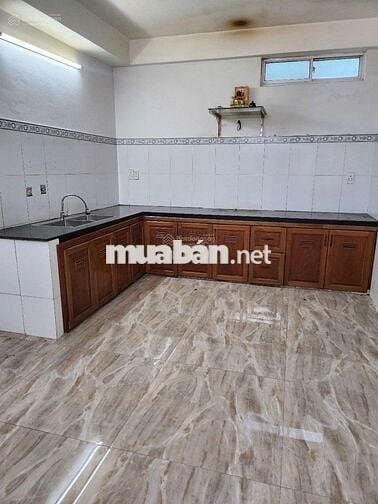 Nhà 2 tầng đường Lê Đại Hành ngang 6m có mbkd