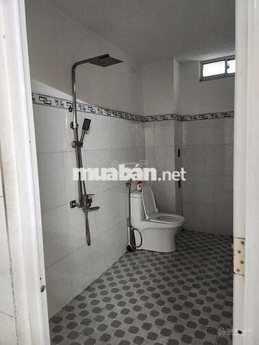 Nhà 2 tầng đường Lê Đại Hành ngang 6m có mbkd