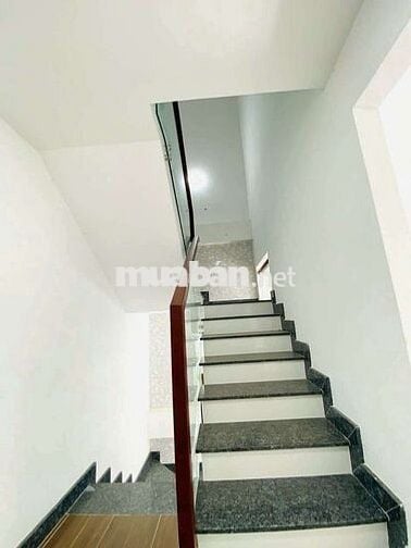 Bán Nhà 3 Tầng HXT Hồ Văn Tư Trường Thọ DT56m(4.3×13) 3Pn Hoàn Công