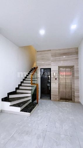 Mặt tiền Q7, kế Phú Mỹ Hưng 5 Tầng 78,3m2