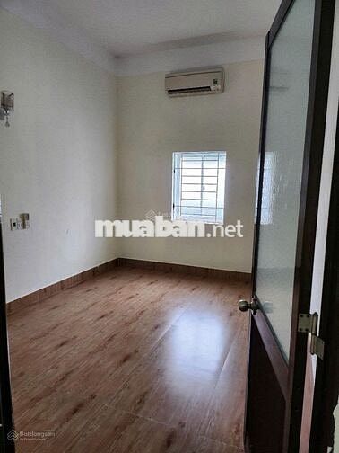 Nhà 2 tầng đường Lê Đại Hành ngang 6m có mbkd