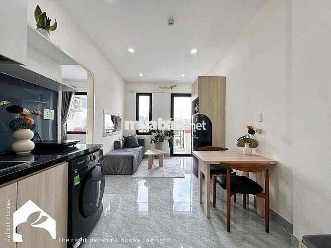 Cho thuê căn hộ 1PN quận 10 Đường 3/2 full nội thất cửa sổ thoáng mát