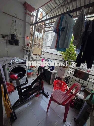 Bán nhà Bùi Quang Là, 25m2, 2 Tầng, 2PN, Kế Emart 2, nhà rộng , TL