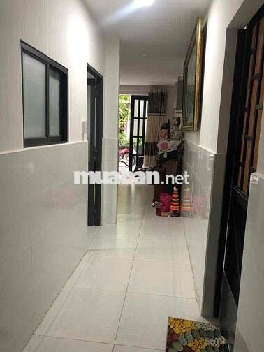 Nhà hẻm thông 4m, có thêm sân trước để hơn 5 xe máy