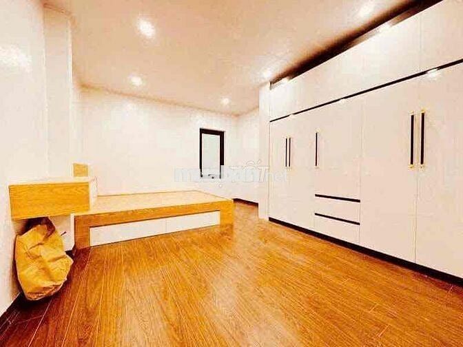 Quá rẻ ! T1 TT Nghĩa Tân , lô góc, MT khủng ,ôtô đỗ cửa ,full đồ 120m2 Quá rẻ ! T1 TT Nghĩa Tân , lô góc, MT khủng ,ôtô đỗ cửa ,full đồ 120m2