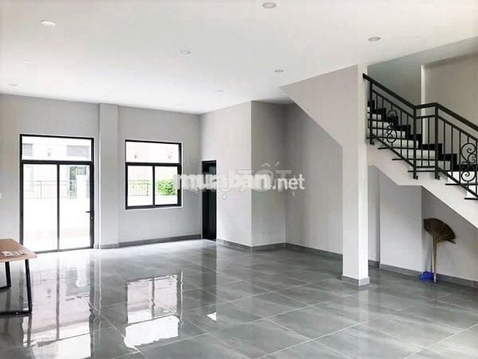 CHO THUÊ NHA MẶT TIỀN ĐƯỜNG PHAN ĐÌNH PHÙNG, DT 4X27 TRỆT 3 LẦU