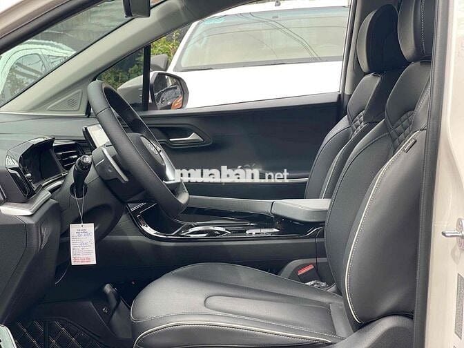 Hyundai Custin 2025 Đặc Biệt 1.5T - 8.000km chuẩn