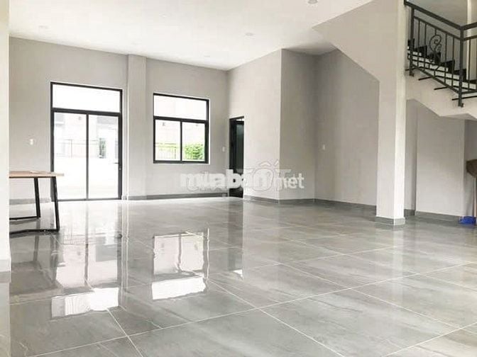 CHO THUÊ NHA MẶT TIỀN ĐƯỜNG PHAN ĐÌNH PHÙNG, DT 4X27 TRỆT 3 LẦU