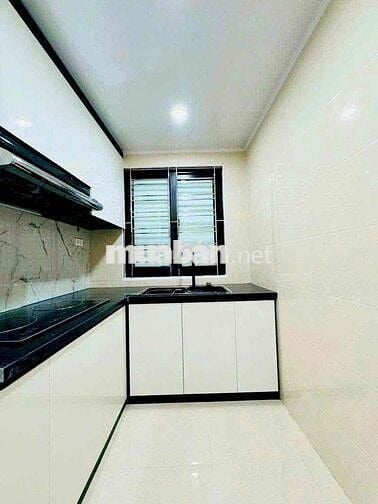 Quá rẻ ! T1 TT Nghĩa Tân , lô góc, MT khủng ,ôtô đỗ cửa ,full đồ 120m2 Quá rẻ ! T1 TT Nghĩa Tân , lô góc, MT khủng ,ôtô đỗ cửa ,full đồ 120m2