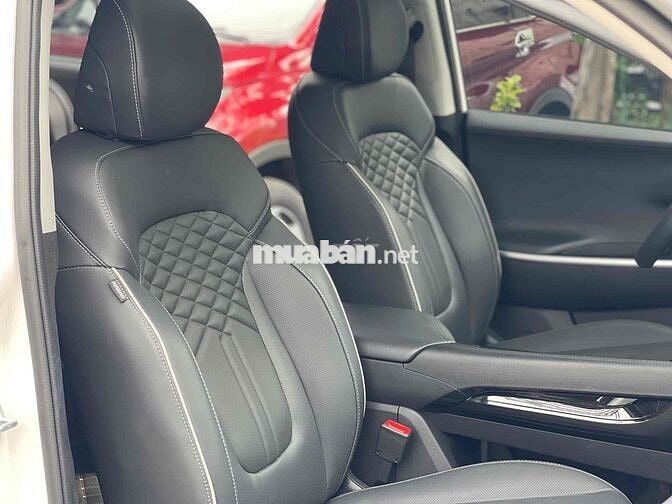 Hyundai Custin 2025 Đặc Biệt 1.5T - 8.000km chuẩn