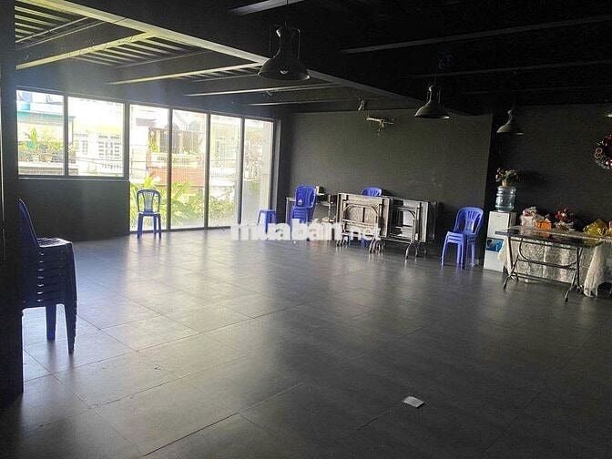 Cho thuê nhà mặt tiền đường Tân Kỳ Tân Quý, dt 8x20 trệt 3 lầu