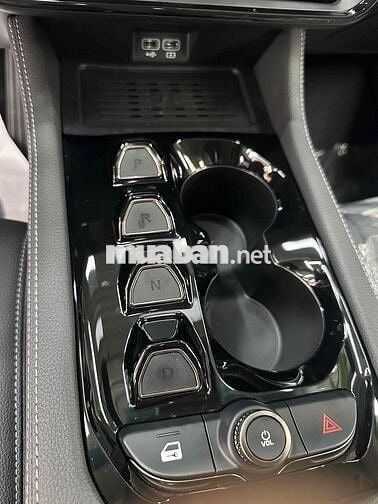 Sẵn lô VF8s 2024 mua Pin CATL Đủ màu Odo < 50km