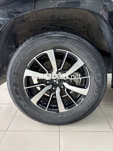 Mitsubishi Pajero Sport 2019 Nhập Thái - Máy Dầu