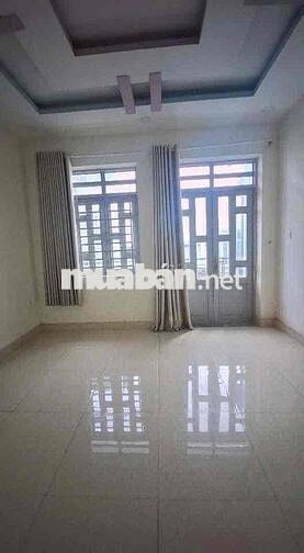 Cho thuê nhà 3 tầng (4m x 15m) có 3 phòng ngủ hẻm 5m gần chợ trường