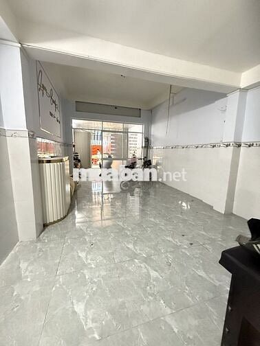 Bán nhà Q11 đường Lạc Long Quân MT chợ 4 X 17m 3L 10PN kinh doanh tốt